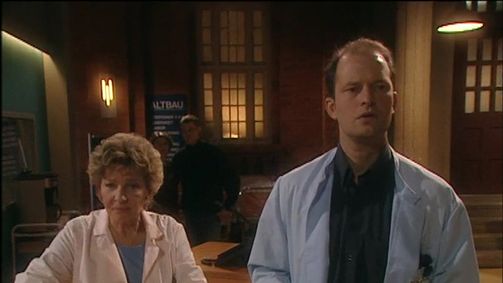 Alphateam - Die Lebensretter im OP Staffel 04 Folge 5: Freitag, der 13.