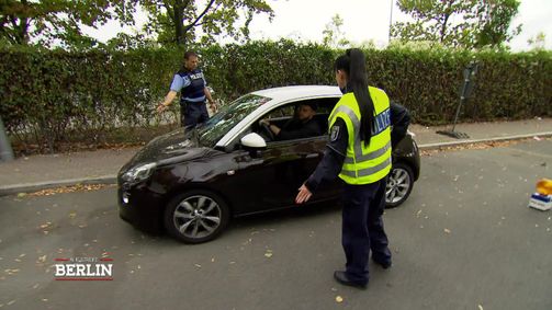 Auf Streife - Berlin Staffel 2 Folge 8: Bei Verkehrskontrolle gestellt