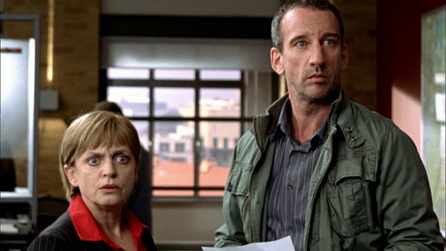 Deadline - Jede Sekunde zählt Staffel 01 Folge 9: Blutspur