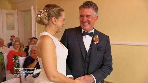 Hochzeit auf den ersten Blick HOCHZEIT AUF DEN ERSTEN BLICK - 05. STAFFEL Folge 2: Herzklopfen und große Gefühle