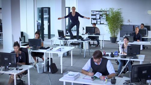Knallerfrauen - Sketchcomedy mit Martina Hill Knallerfrauen Folge 6: Twisten, T-Papier und tanken