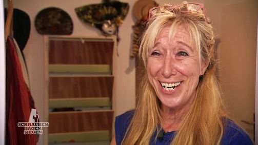 Schrauben, sägen, siegen - Das Heimwerker-Duell Schrauben, sägen, siegen - Die Heimwerkerschlacht Folge 13: Exotische Shabby-Chic-Küche: Glitzerfliesen und indische Erinnerungsstücke