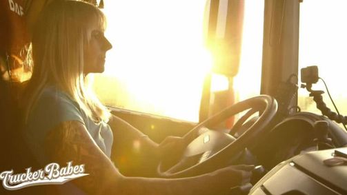 Trucker Babes - 400 PS in Frauenhand Trucker Babes - 400 PS in Frauenhand Folge 1: Die Truckerinnen starten durch