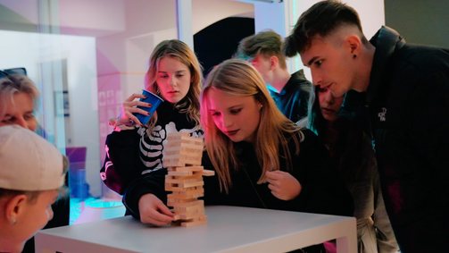 Hausparty X – Wer hat den besten Vibe? Hausparty X – Wer hat den besten Vibe? Staffel 1 Folge 9: Folge 9