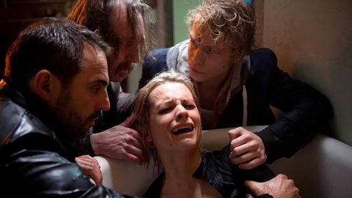 Code 37 Staffel 03 Folge 10: Backstage