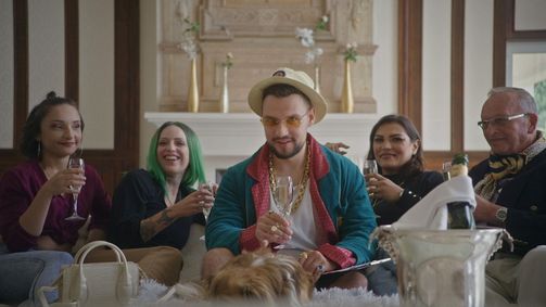 Slavik Junge präsentiert: Nicht erregen Slavik Junge präsentiert: Nicht erregen Staffel 1 Folge 5: Sugar Daddy