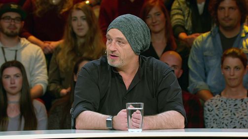 Genial daneben Staffel 4 Folge 9: Die Deppenfalle ist kein moderner Tanzschritt!
