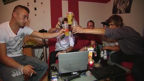 Saturday Night Forever - Legende, Oida! Saturday Night Forever - Legende, Oida! - Staffel 1 Folge 1: Saturday Night Forever - Legende, Oida! - Staffel 1 Folge 1