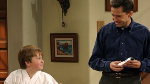 Two and a Half Men Two and a Half Men Folge 8: Haben wir eine Trittleiter?