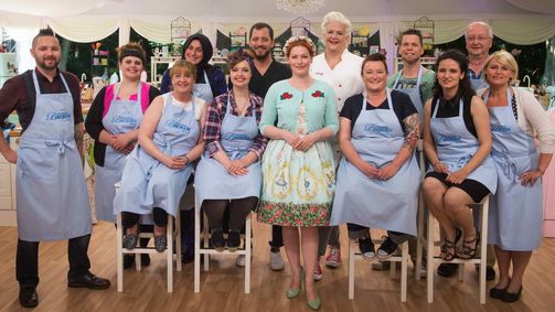 Das große Backen Das große Backen Folge 1: Es wird wieder gebacken