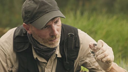 Giganten unter Wasser - Riesenfischen auf der Spur Giganten unter Wasser - Riesenfischen auf der Spur Folge 5: Wilderer, Monsterschlangen, Urzeitriesen