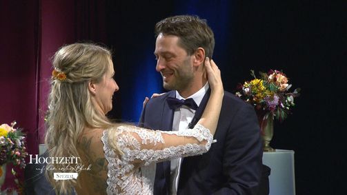 Hochzeit auf den ersten Blick - Spezial Staffel 1 Folge 3: Bei Janina und Dennis stimmt die Chemie