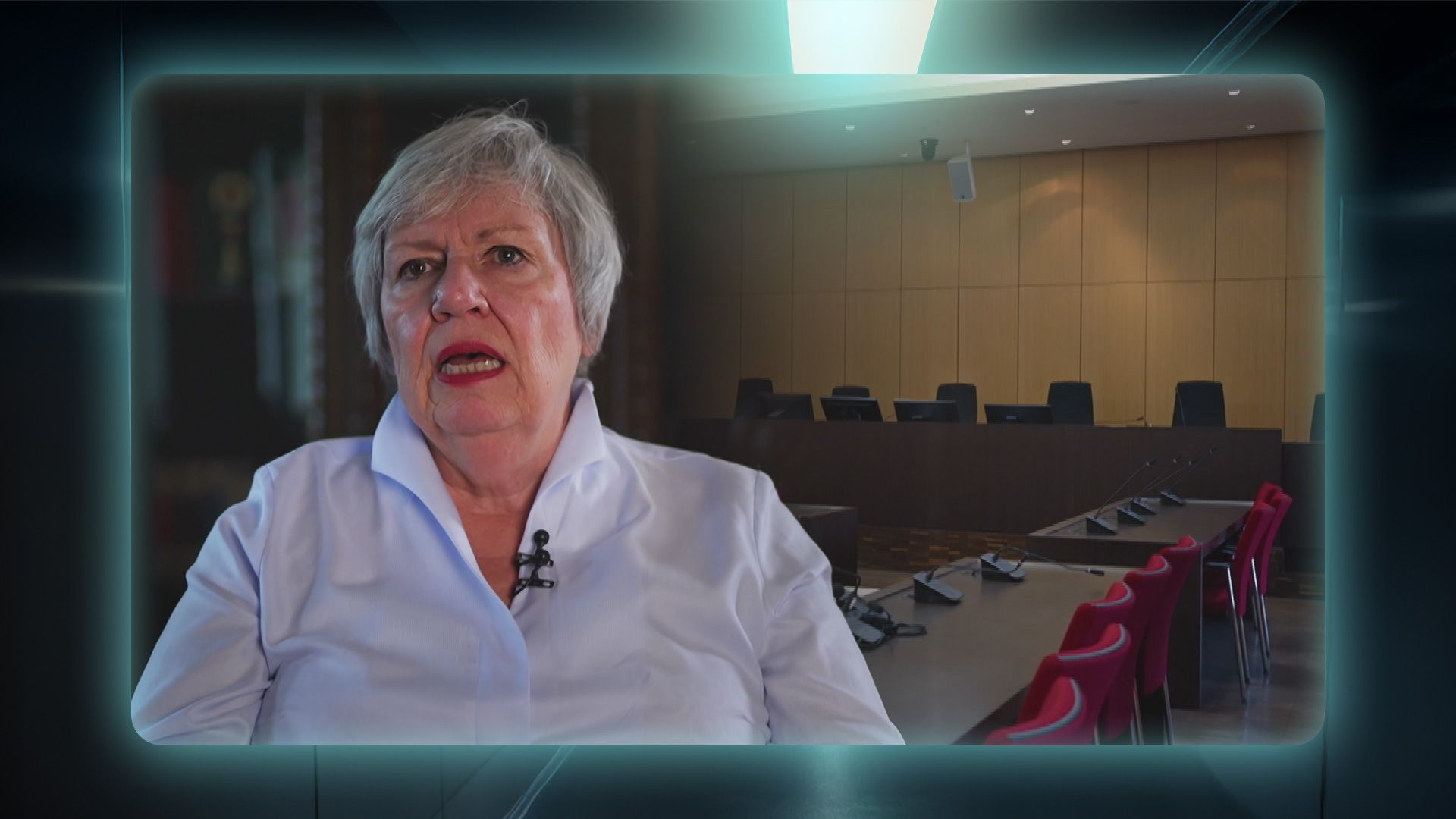 Die toten Eltern und die vielen Gesichter der Tochter