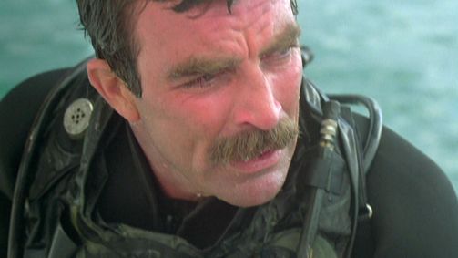 Magnum Magnum Folge 5: Absturz über dem Meer