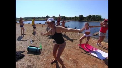 Die Lugners - Mit Mörtel in Venedig Die Lugners - Staffel 9 Folge 6: Die Lugners - Staffel 9 Folge 6 - Lugner goes camping 3