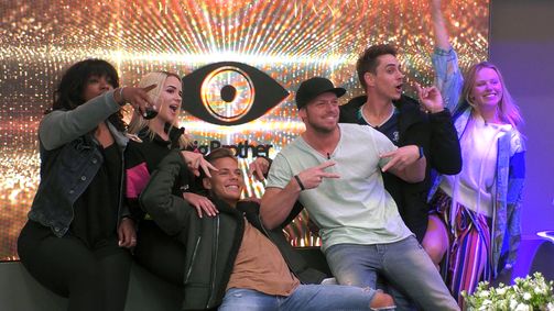 Big Brother Big Brother 2020 Folge 80: Die Finalisten im Party-Fieber & Beccy im Tränenmeer
