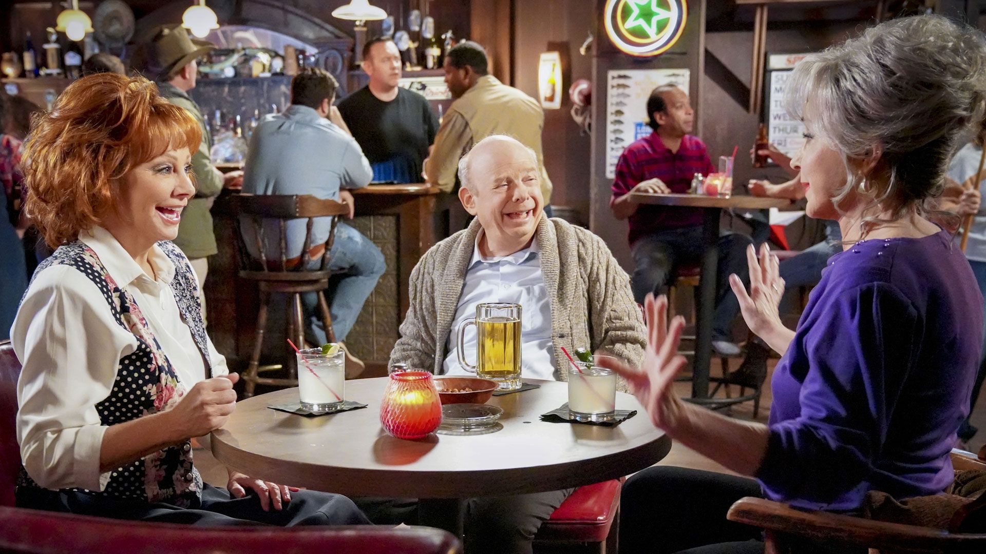 Nackt im Hagel und glücklich mit Glatze