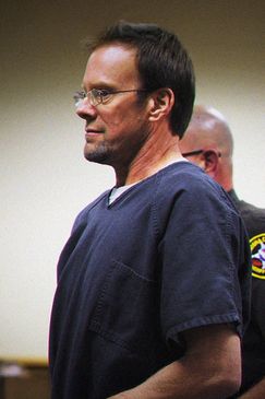 Angeklagt: Mörder vor Gericht