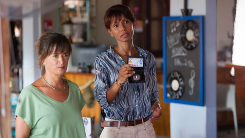 Deadly Tropics Deadly Tropics Folge 8: Von allen verraten