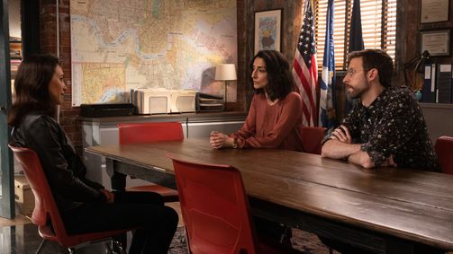 Navy CIS: New Orleans Navy CIS: New Orleans Folge 14: Der Mann im roten Anzug