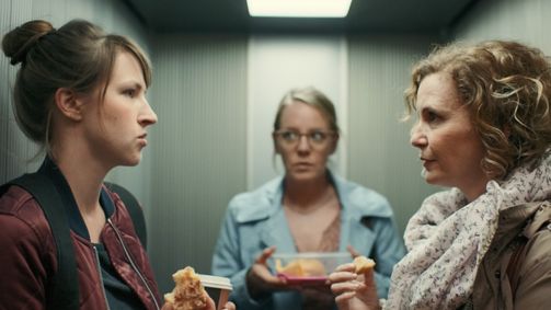 Frau Jordan stellt gleich Frau Jordan stellt gleich Folge 4: Lesben und Katholikinnen