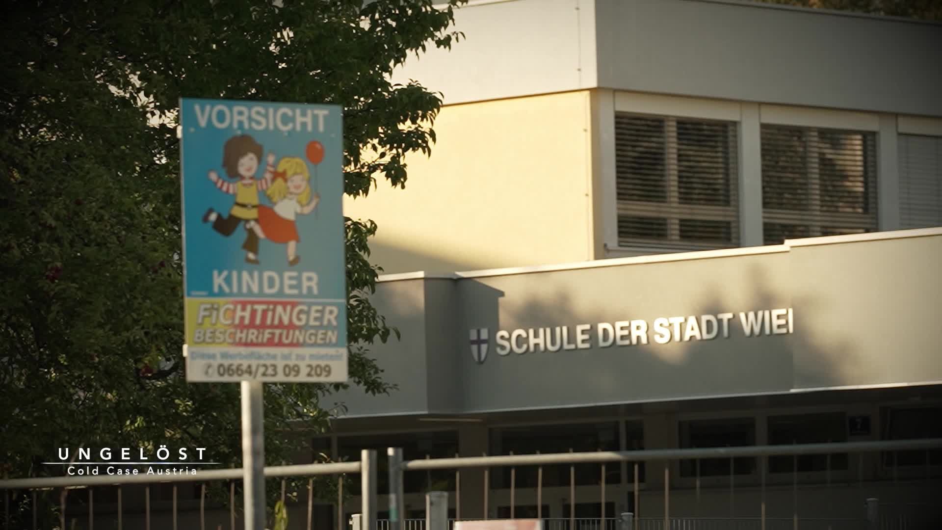 Der tote Schulwart / Ein Sohn will Klarheit