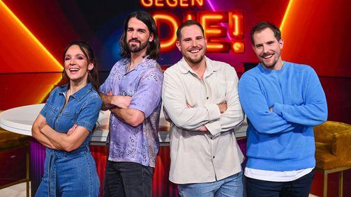 Wir gegen die! Die Kebekus Geschwister Show Wir gegen die! Die Kebekus Geschwister Show Folge 2: Die Kebekus Geschwister vs. die Wolter-Zwillinge