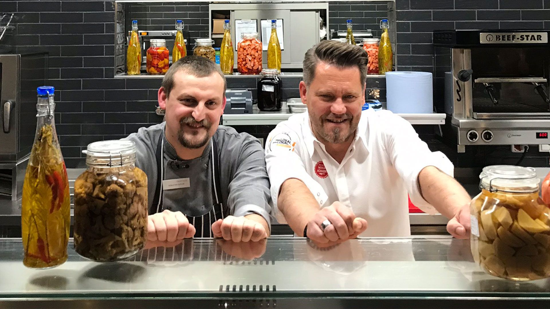 "Böckmann's Daily food market": Erste Tatar-Bar Hamburgs!