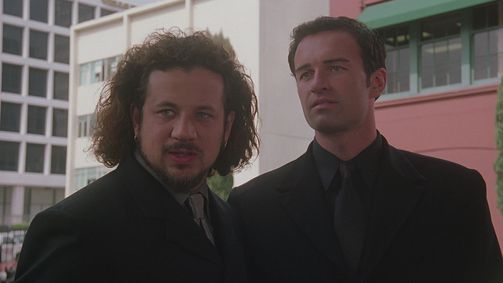 Charmed - Zauberhafte Hexen Charmed - Zauberhafte Hexen Folge 19: Die Bruderschaft