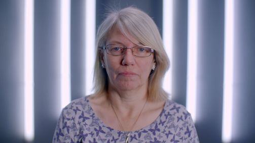 10 Years Younger: Das Beauty Makeover 10 Years Younger: Das Beauty Makeover Folge 6: Klara & Debbie