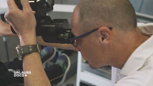 Die Urlaubs-Docs Die Urlaubs-Docs Folge 15: Mallorca: Kind mit Hörproblemen