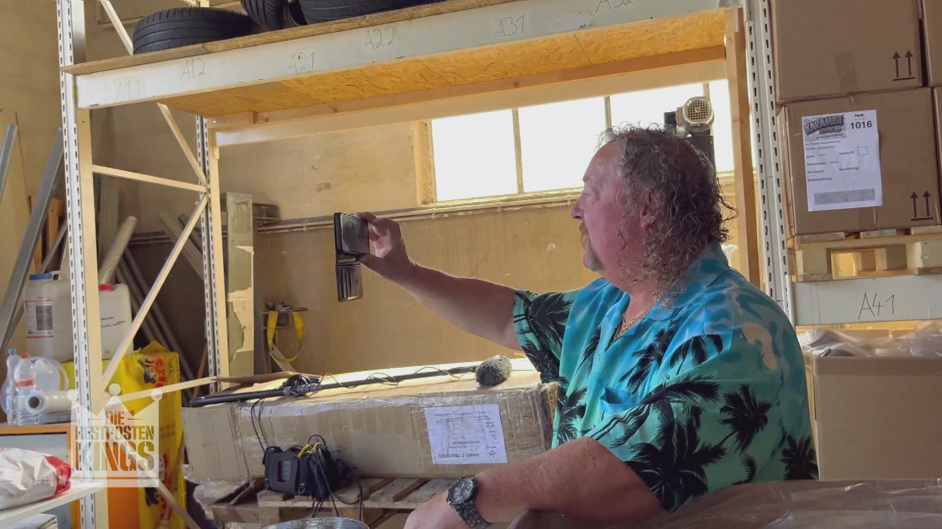 Online-Wahnsinn - Dirk und Marcel starten bei TikTok durch