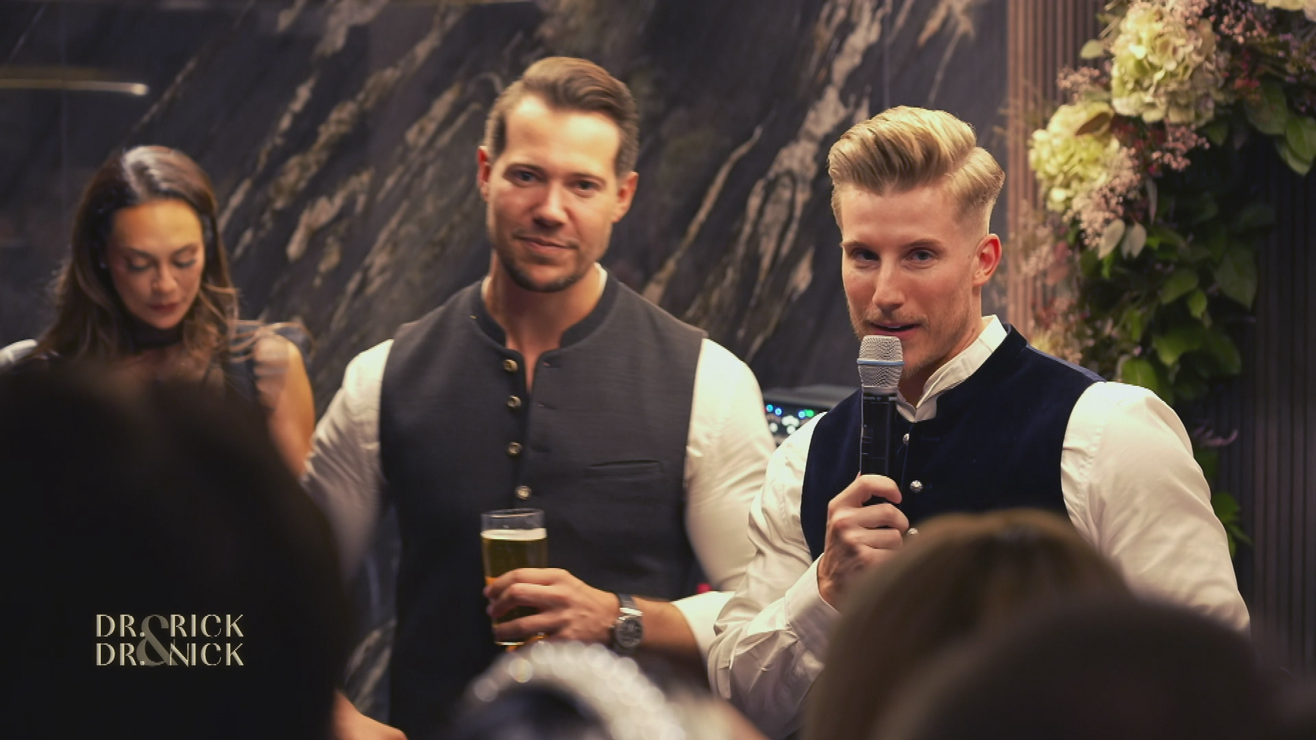 Große Eröffnung in München - Rick und Nick bauen ihr Imperium aus