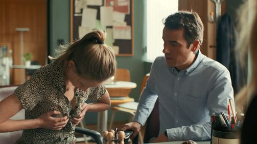Frau Jordan stellt gleich Frau Jordan stellt gleich Folge 5: Hintern und Arschlöcher