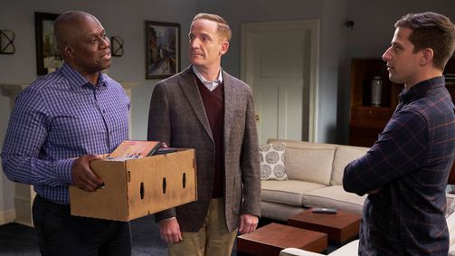 Brooklyn Nine-Nine Brooklyn Nine-Nine Folge 12: Nur dieses Haus ist sicher