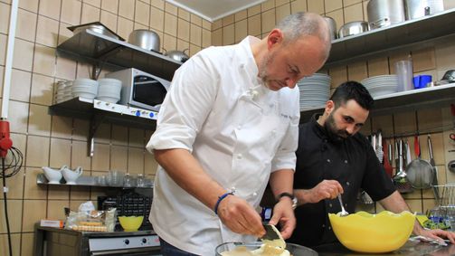 Rosins Restaurants - Ein Sternekoch räumt auf! Rosins Restaurants - Ein Sternekoch räumt auf! Folge 3: Tränen im "Pizzorante La Trinacria" in Obertshausen