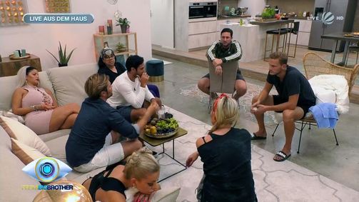 Promi Big Brother Promi Big Brother 2018 Folge 5: Tag 4: Weissagungen und erotische Momente