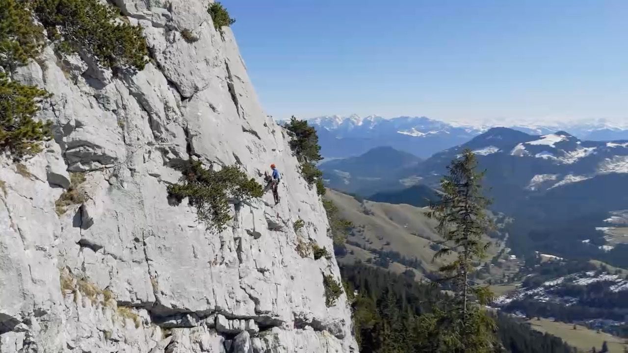 Extremsport in den Alpen: Profi-Highliner aus Bayerischzell