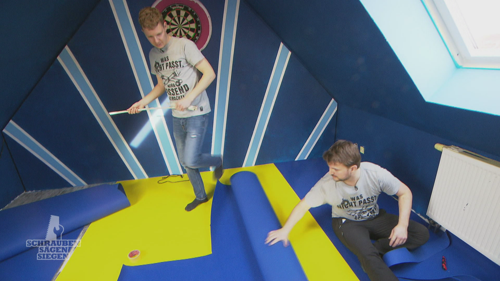 Wer baut die bessere Darts-Arena für zu Hause?