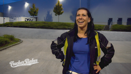 Trucker Babes - 400 PS in Frauenhand Trucker Babes - 400 PS in Frauenhand Folge 5: Volles Programm für Trucker Babe Tinka: Schafft sie es zu Kumpel Sascha?
