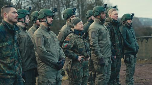 BULLETPROOF - DIE CHALLENGE BULLETPROOF - DIE CHALLENGE - 01.STAFFEL Folge 1: Die Challenge beginnt…