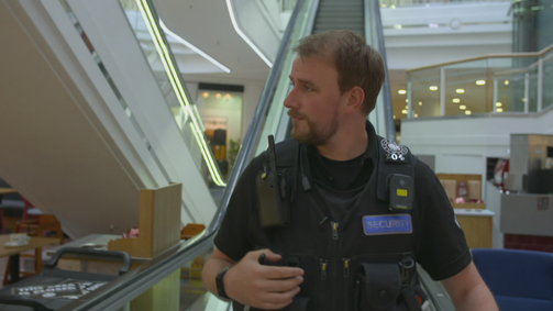 Gauner vs. Kaufhaus-Cops GAUNER VS. KAUFHAUS-COPS - 04. STAFFEL Folge 2: Diebische Tricks