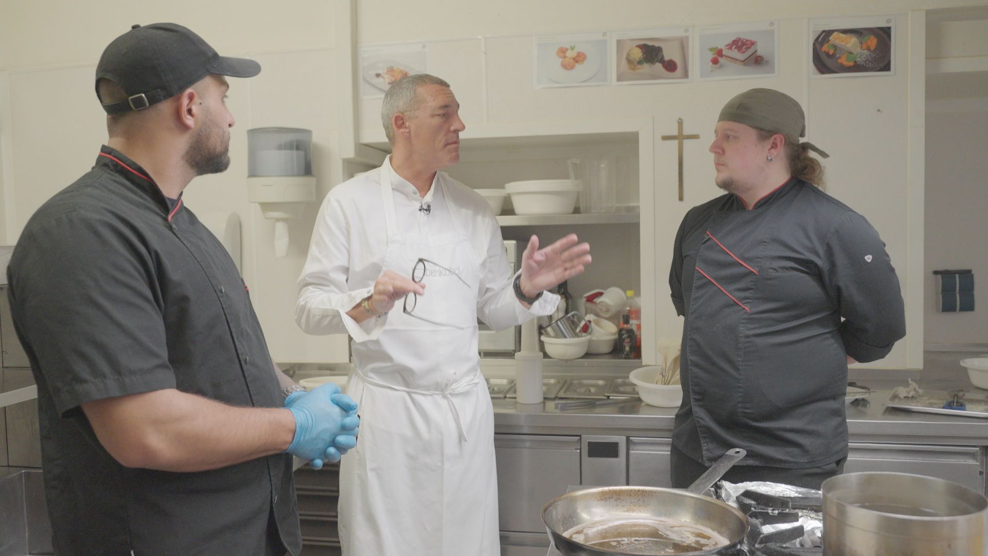 Prüfende Blicke am Traunsee