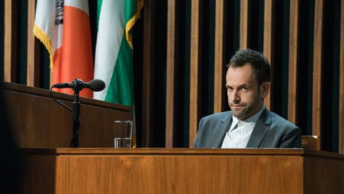 Elementary Elementary Folge 10: Pulverfass