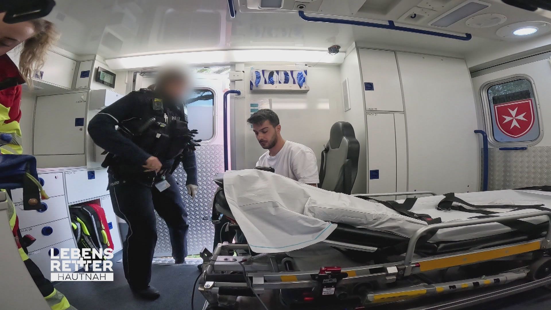 Einsatzgebiet Dortmund: Messerattacke am Parkplatz