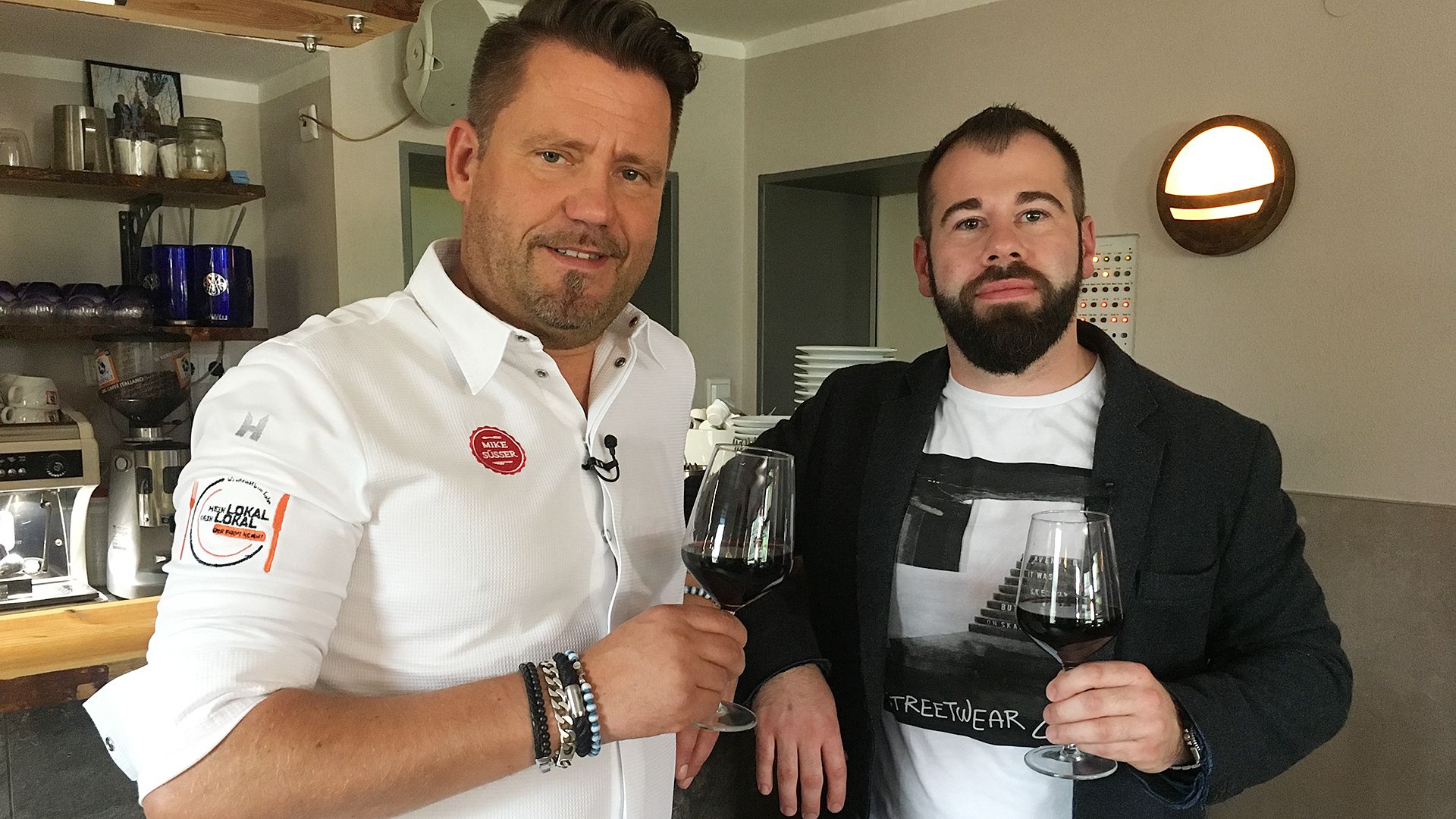 Das am Rhein gelegene "Fährhaus Zons", Dormagen