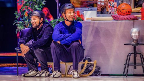 Joko & Klaas gegen ProSieben Joko & Klaas gegen ProSieben Folge 10: Joko & Klaas gegen ProSieben on Ice