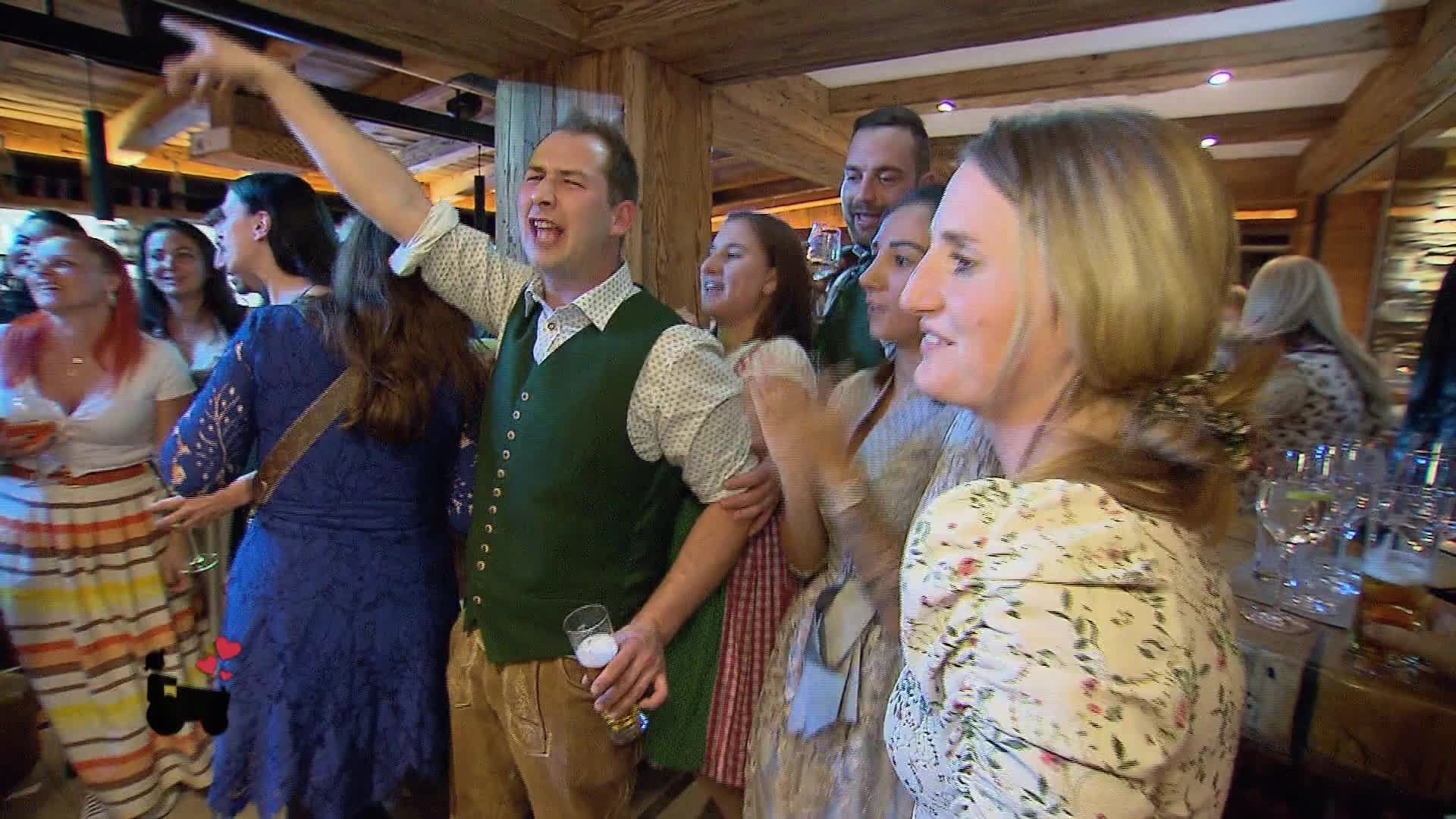 Staffel 19 Folge 21: Wilde Partynacht