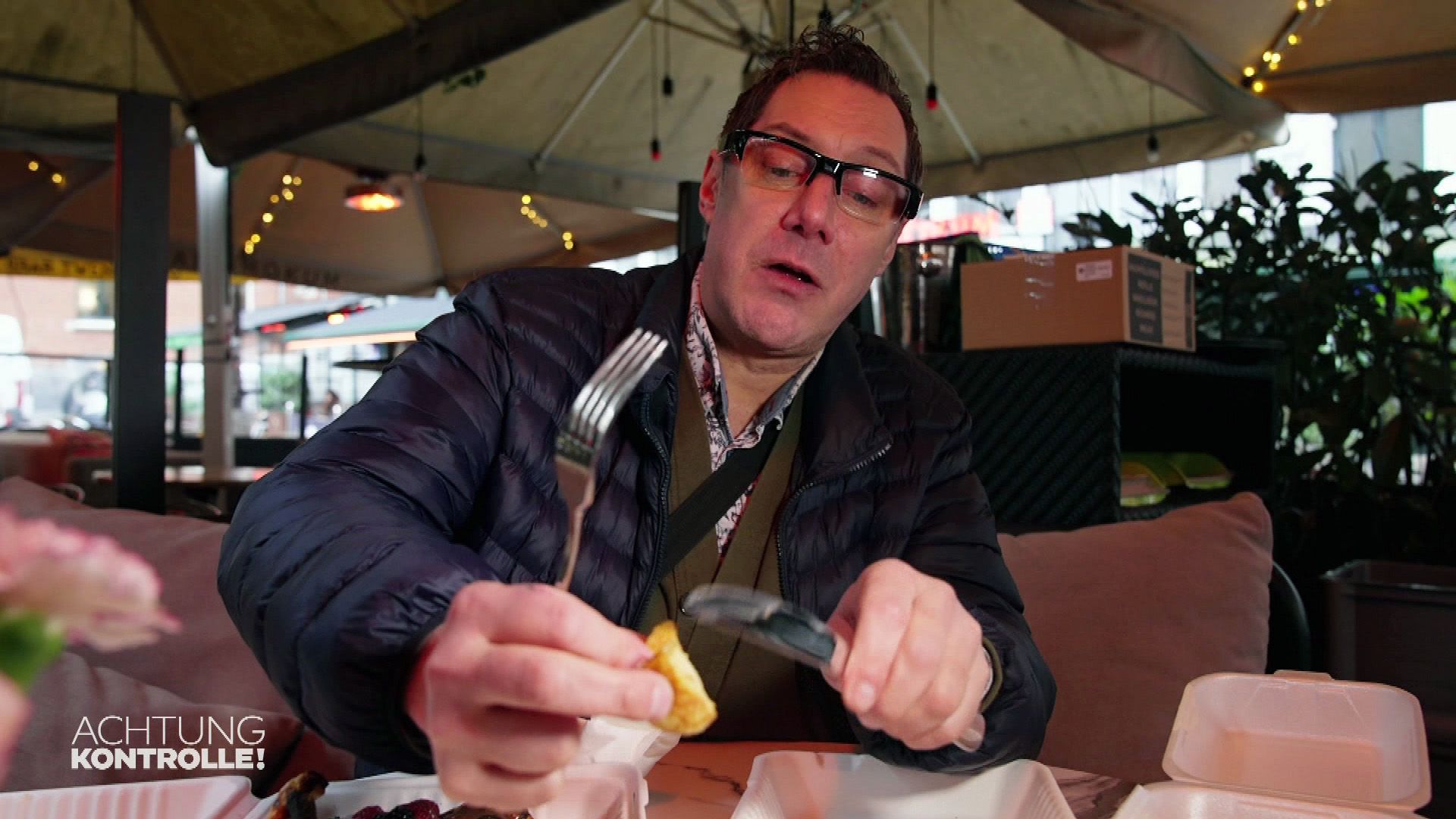 Thema u.a.: Foodtester Mirko Reeh probiert heute Poffertjes in Amsterdam