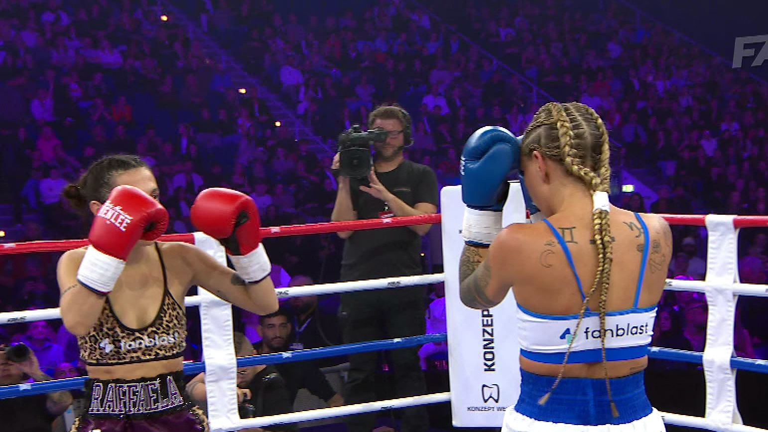 Raffaela Caramela vs. Franziska Apollonia